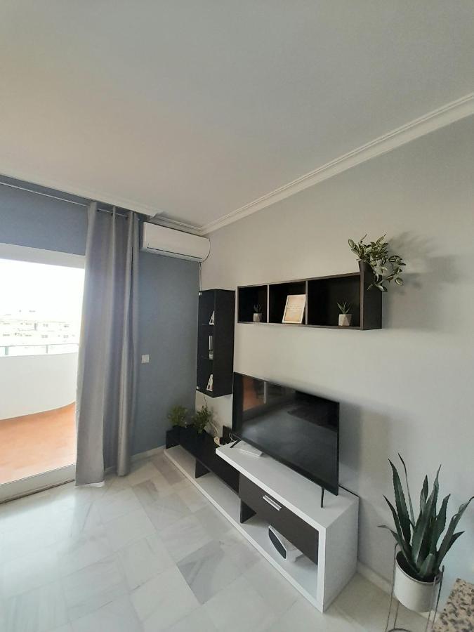 Nice Apartment Near The Beach Fuengirola Esterno foto