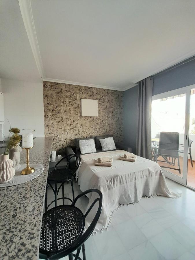 Nice Apartment Near The Beach Fuengirola Esterno foto
