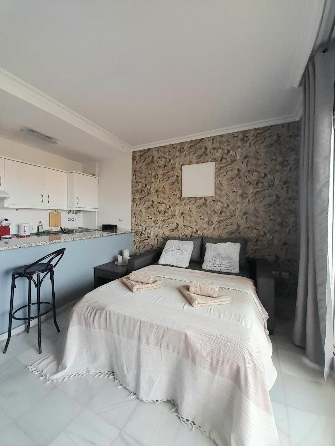 Nice Apartment Near The Beach Fuengirola Esterno foto